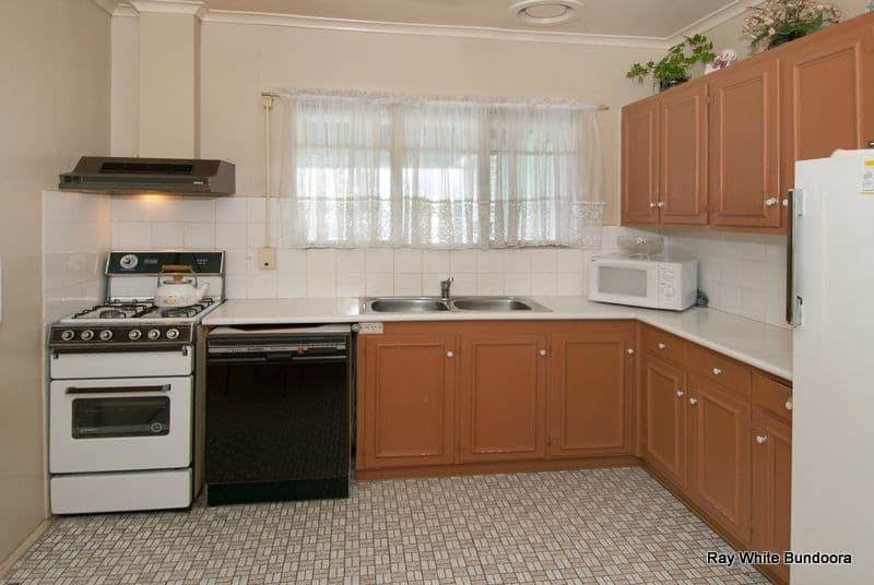 12 Walsh Avenue, THORNBURY VIC 3071, Thornbury - Thumbnail 3
