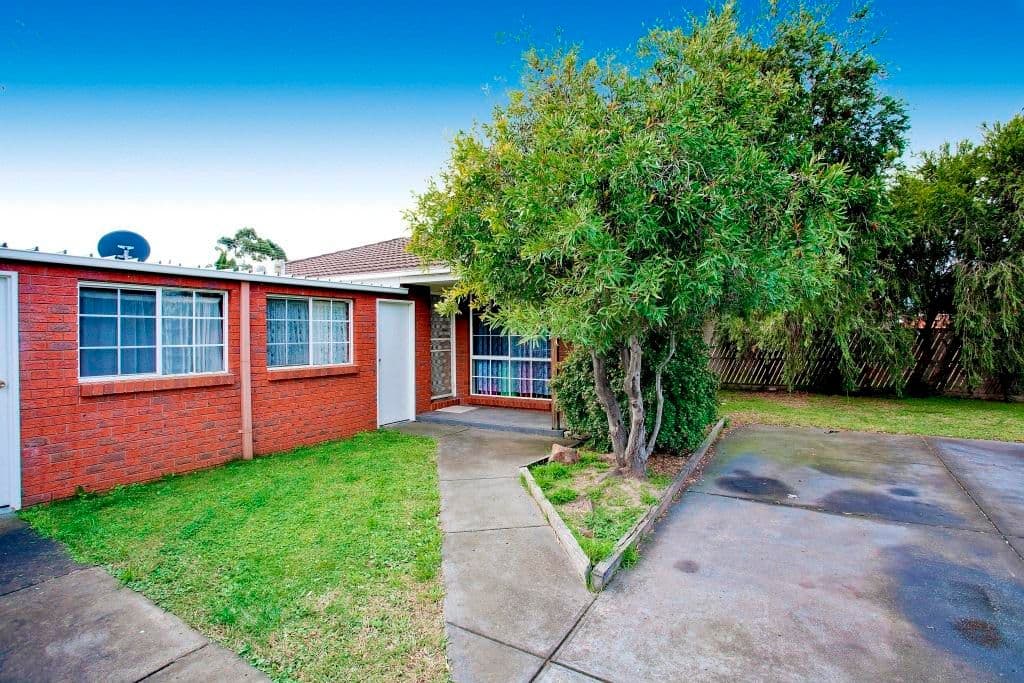 28 Cameron Crescent, LARA VIC 3212, Lara - Thumbnail 3