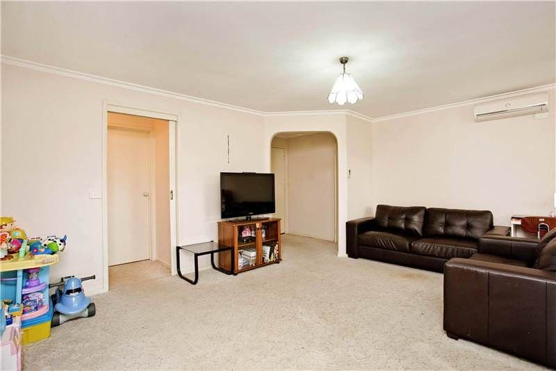 28 Cameron Crescent, LARA VIC 3212, Lara - Thumbnail 4