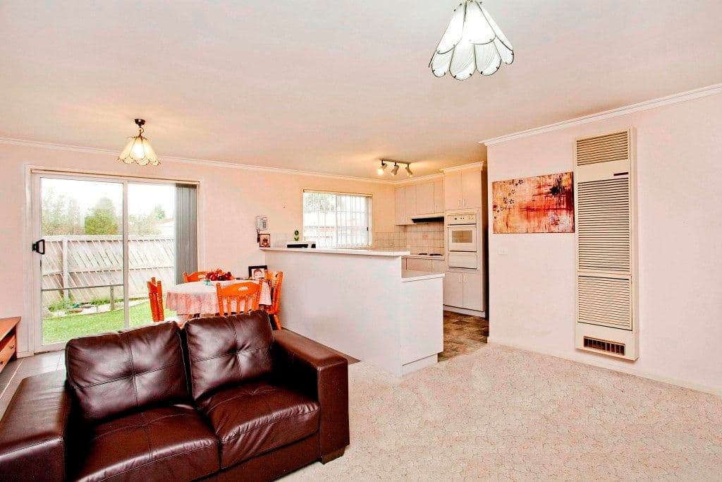 28 Cameron Crescent, LARA VIC 3212, Lara - Thumbnail 5