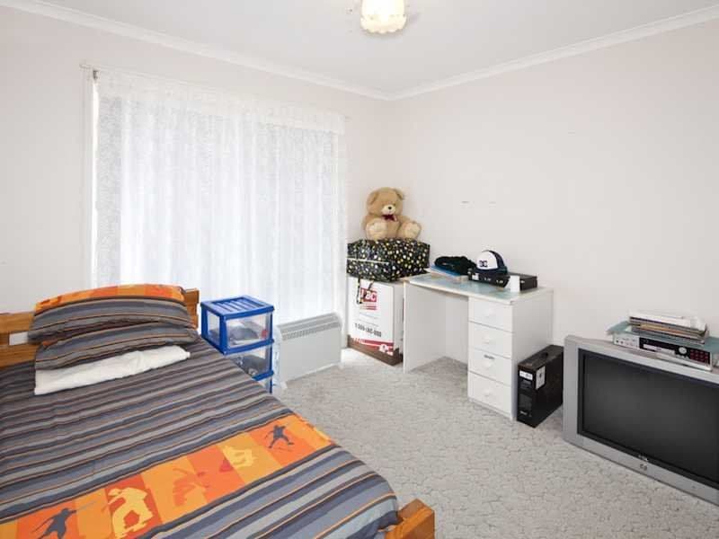 28 Cameron Crescent, LARA VIC 3212, Lara - Thumbnail 8