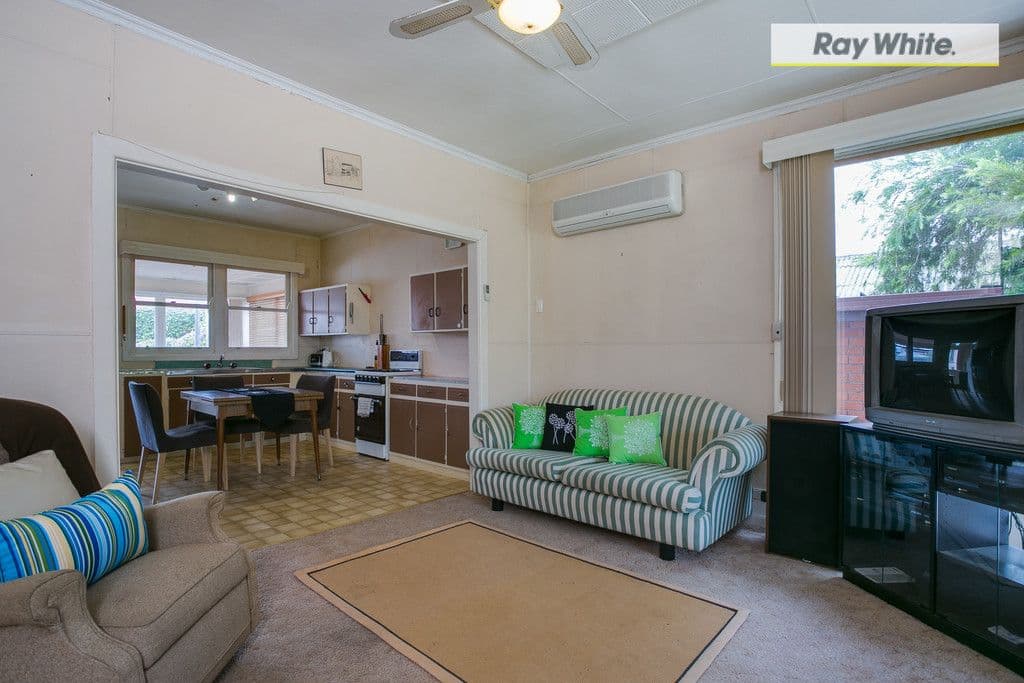 109 Sixth Avenue, ROSEBUD VIC 3939, Rosebud - Thumbnail 2
