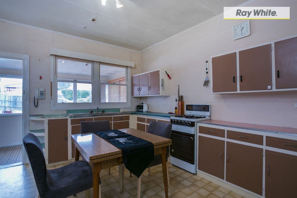 109 Sixth Avenue, ROSEBUD VIC 3939, Rosebud - Thumbnail 3