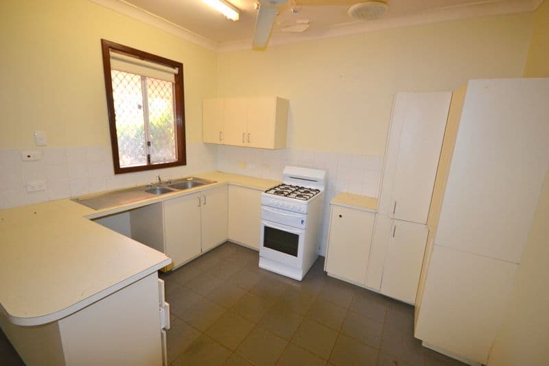 6 Matthews Road, Cable Beach WA 6726, Cable Beach - Thumbnail 8