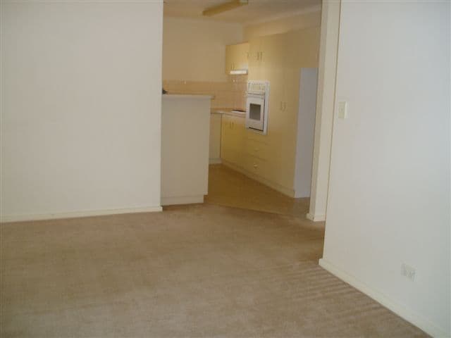 327 Chapple Street, BROKEN HILL NSW 2880, Broken Hill - Thumbnail 3