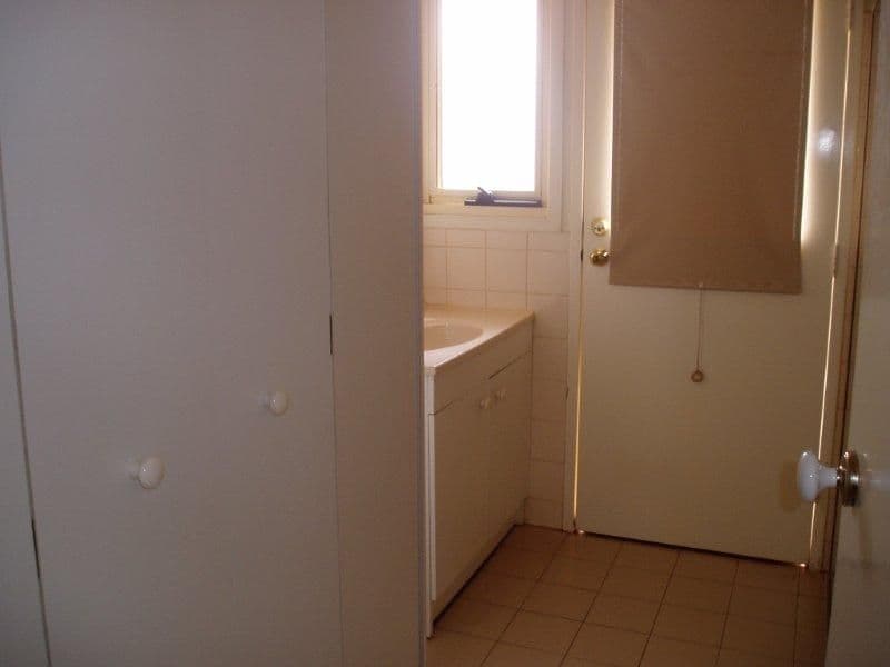327 Chapple Street, BROKEN HILL NSW 2880, Broken Hill - Thumbnail 7