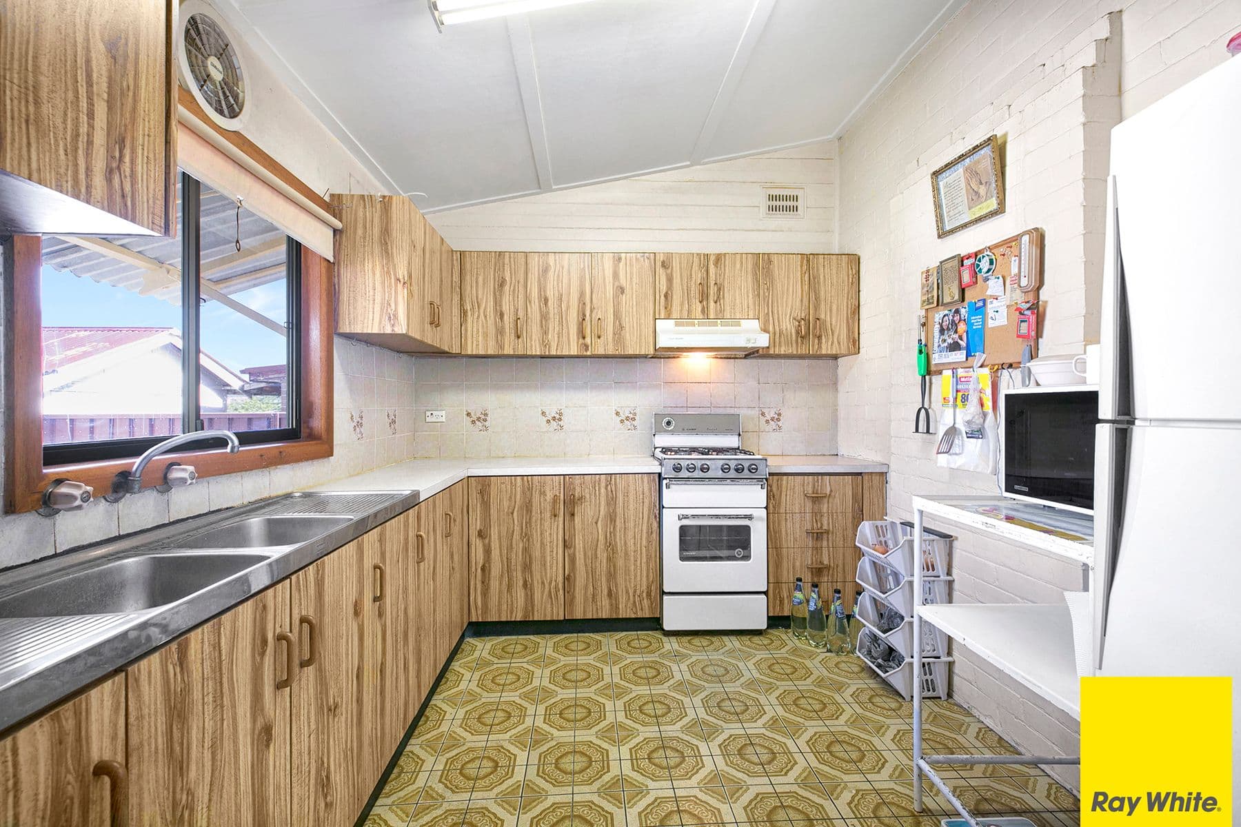 99 Highclere Avenue, Punchbowl - Thumbnail 6