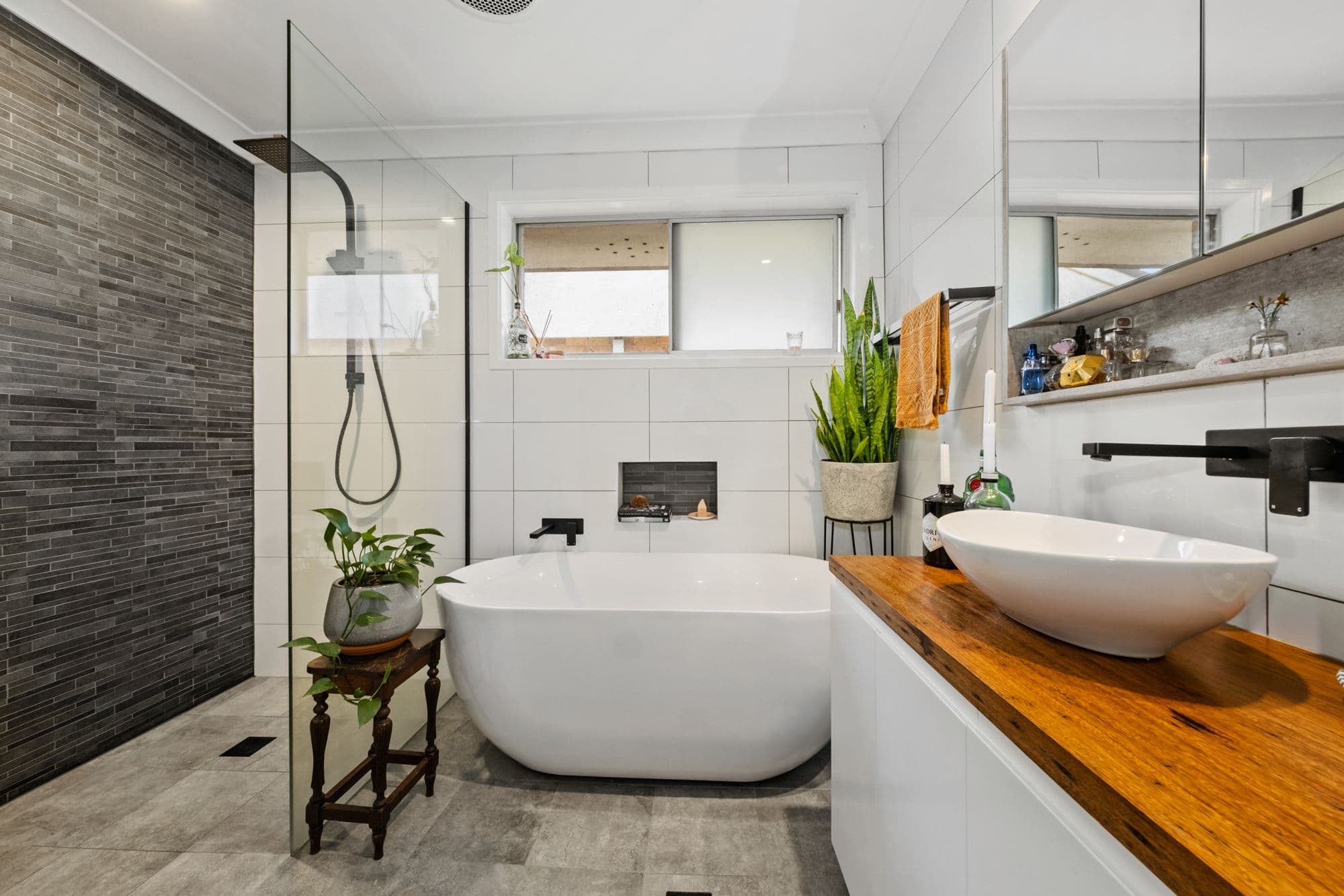 42 Albatross Road, Berkeley Vale NSW 2261, Berkeley Vale - Thumbnail 5