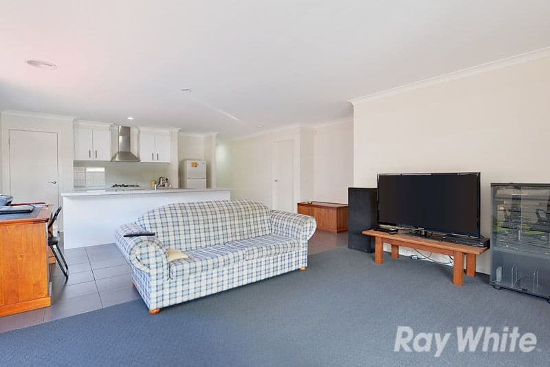 105 Henry Road, Pakenham VIC 3810, Pakenham - Thumbnail 2