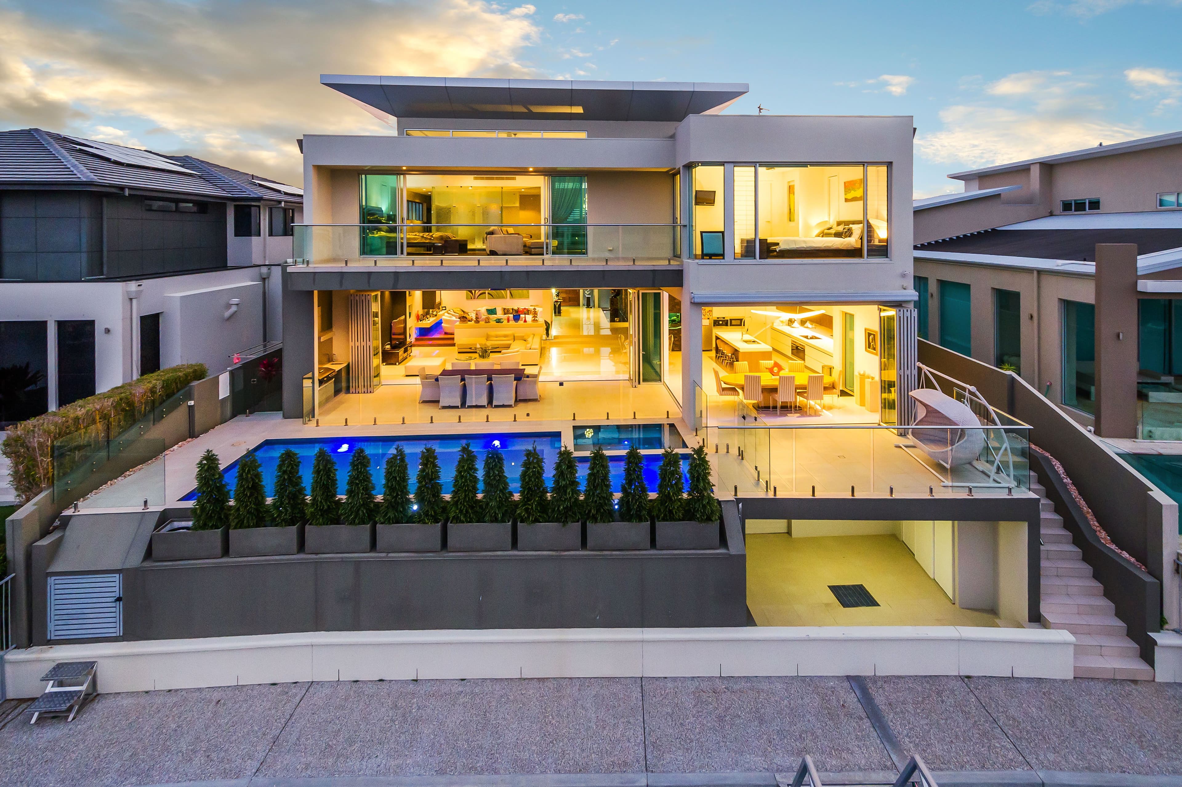 12 Royal Albert Crescent, Sovereign Islands QLD 4216, Sovereign Islands - Thumbnail 2