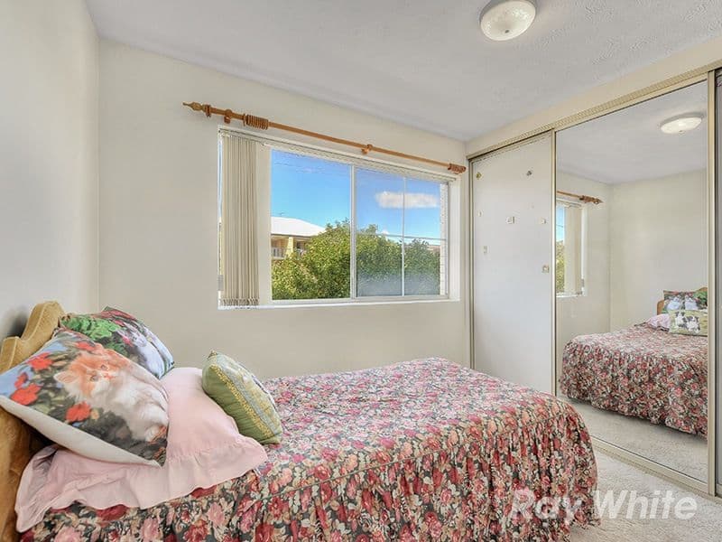 18 Dwyer Street, NUNDAH QLD 4012, Nundah - Thumbnail 7