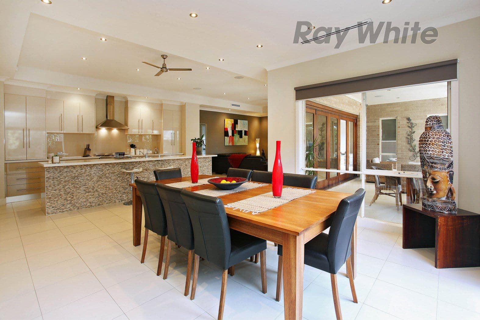 46 Niland Crescent, POINT COOK VIC 3030, Point Cook - Thumbnail 2