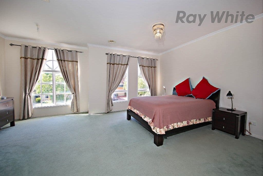 33 Glastonbury Circuit, Point Cook VIC 3030, Point Cook - Thumbnail 8