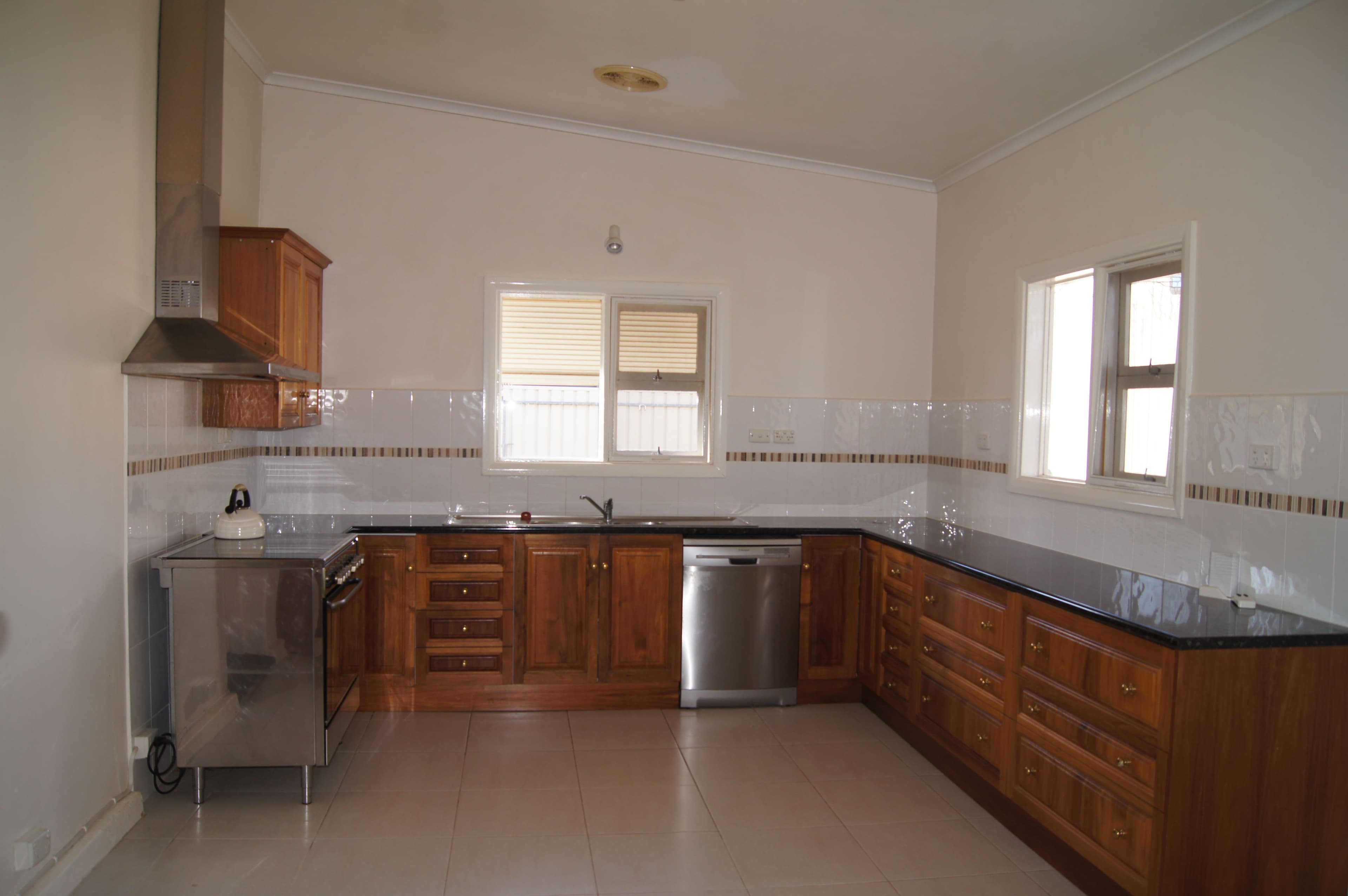 25 Gurner Street, Kadina SA 5554, Kadina - Thumbnail 2