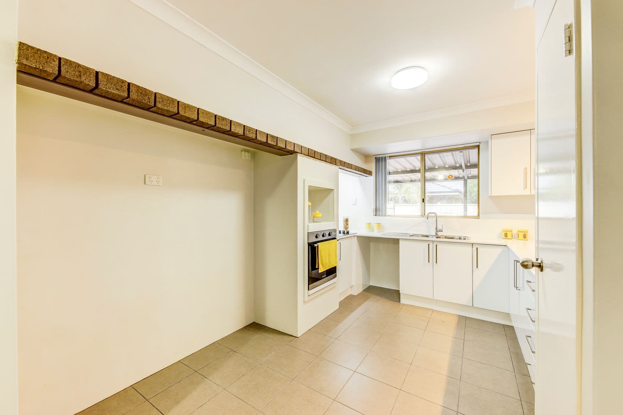 6 Kilmeston Court, Maddington WA 6109, Maddington - Thumbnail 3