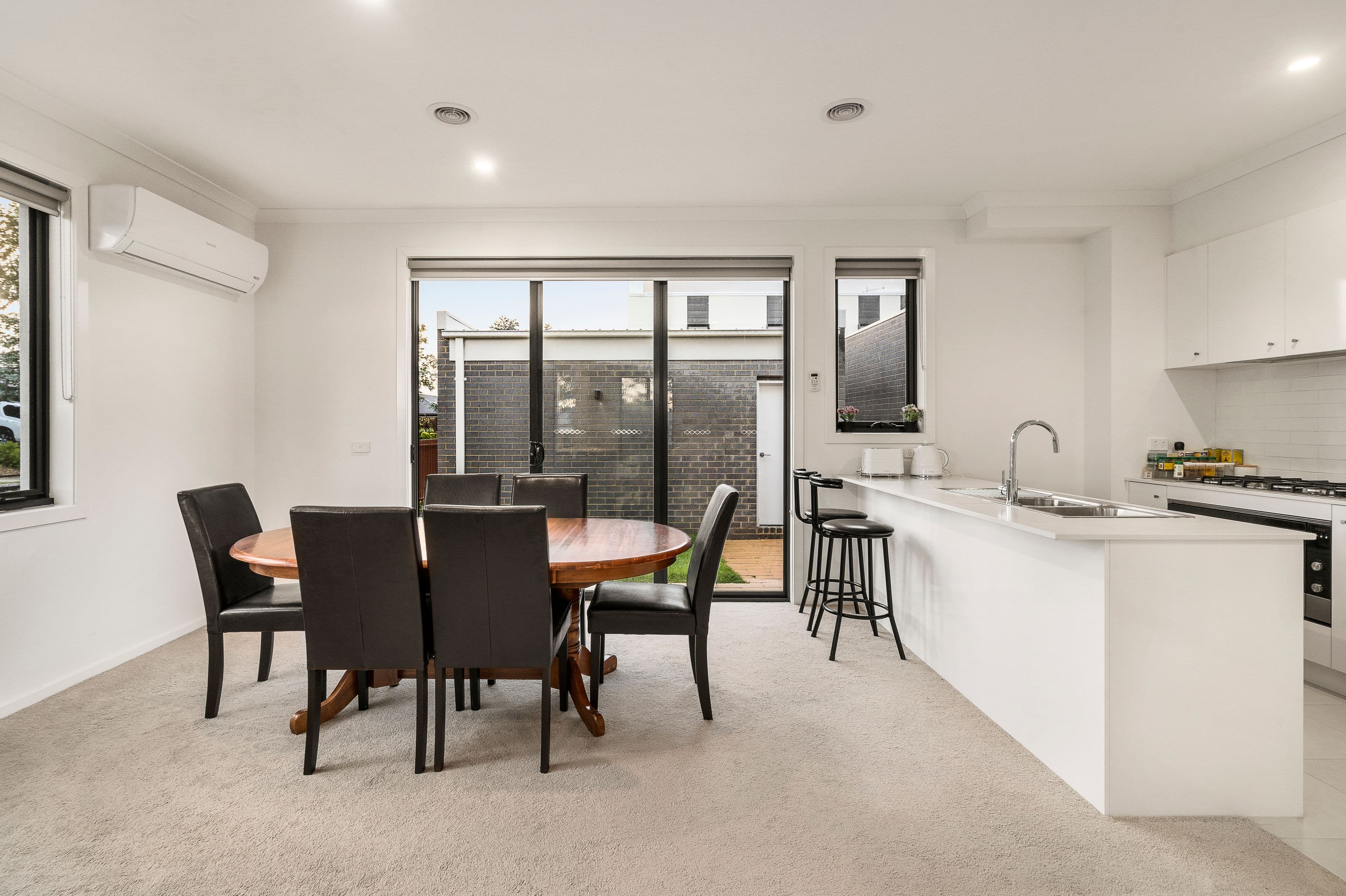 21 Emery Avenue, Doreen VIC 3754, Doreen - Thumbnail 4