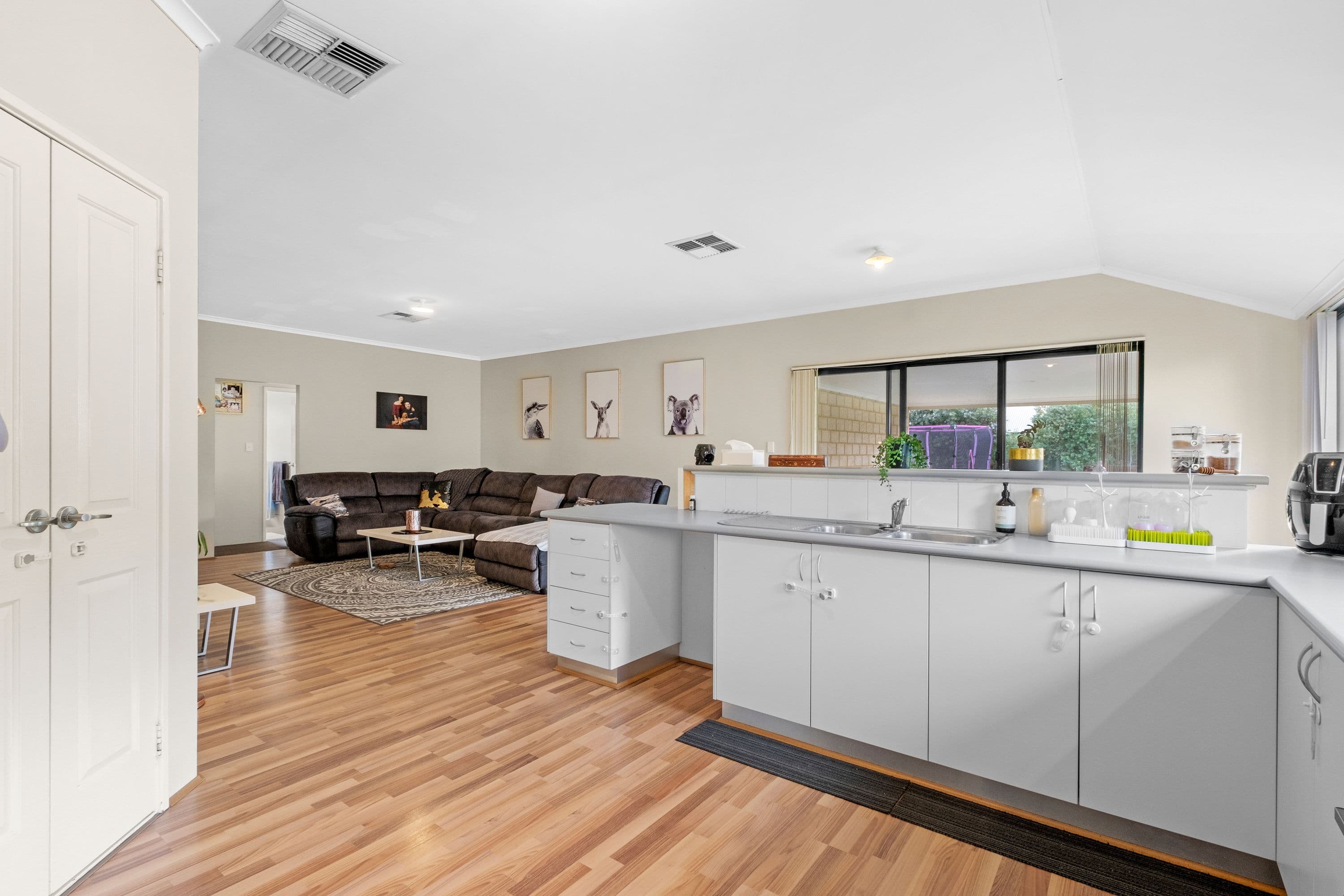 199 Gaebler Road, Aubin Grove WA 6164, Aubin Grove - Thumbnail 3