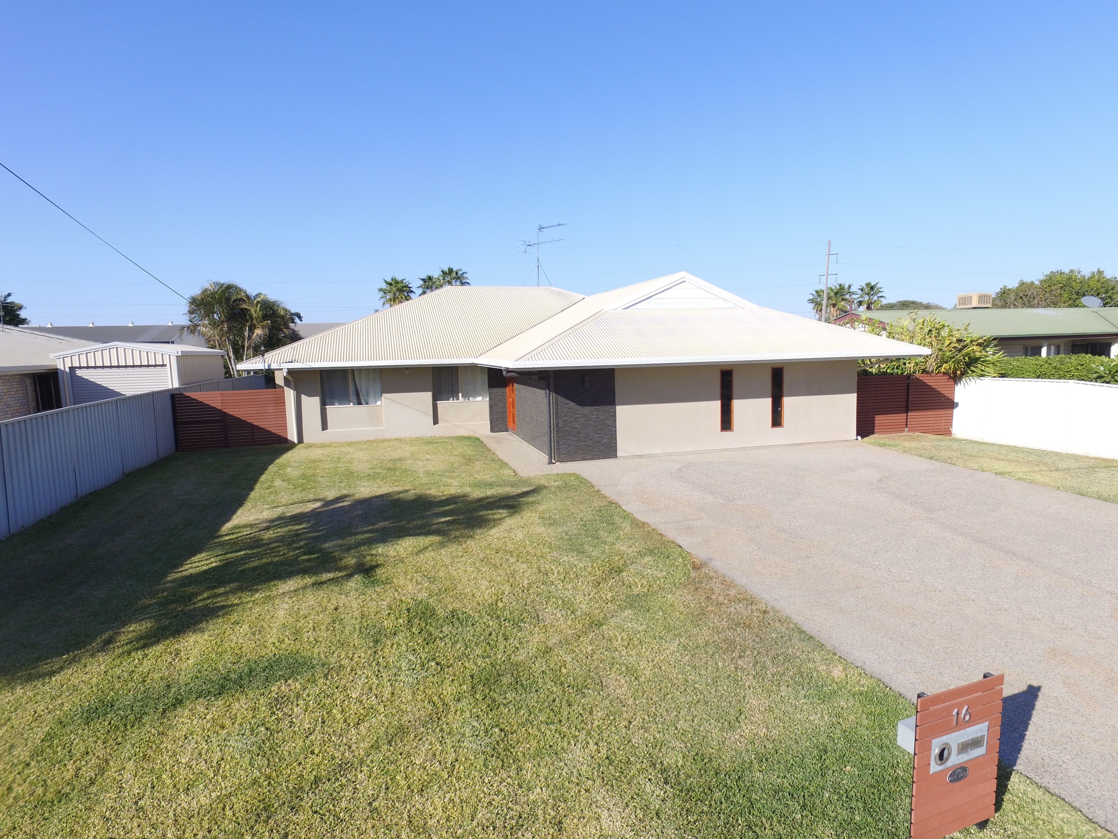 16 Cowan Crescent, Emerald QLD 4720, Emerald - Image 1