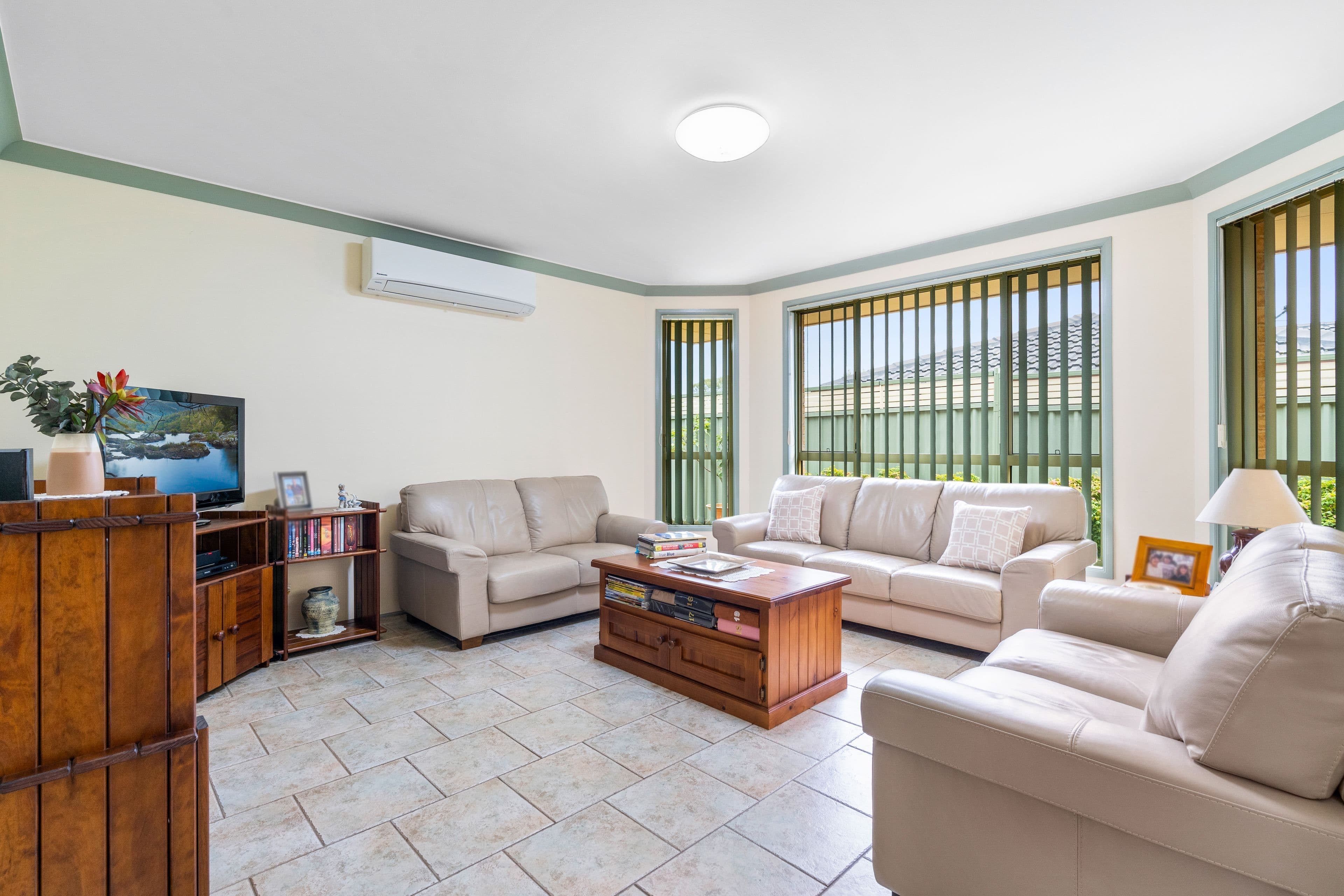 6 Burnett Avenue, Mount Annan NSW 2567, Mount Annan - Thumbnail 4
