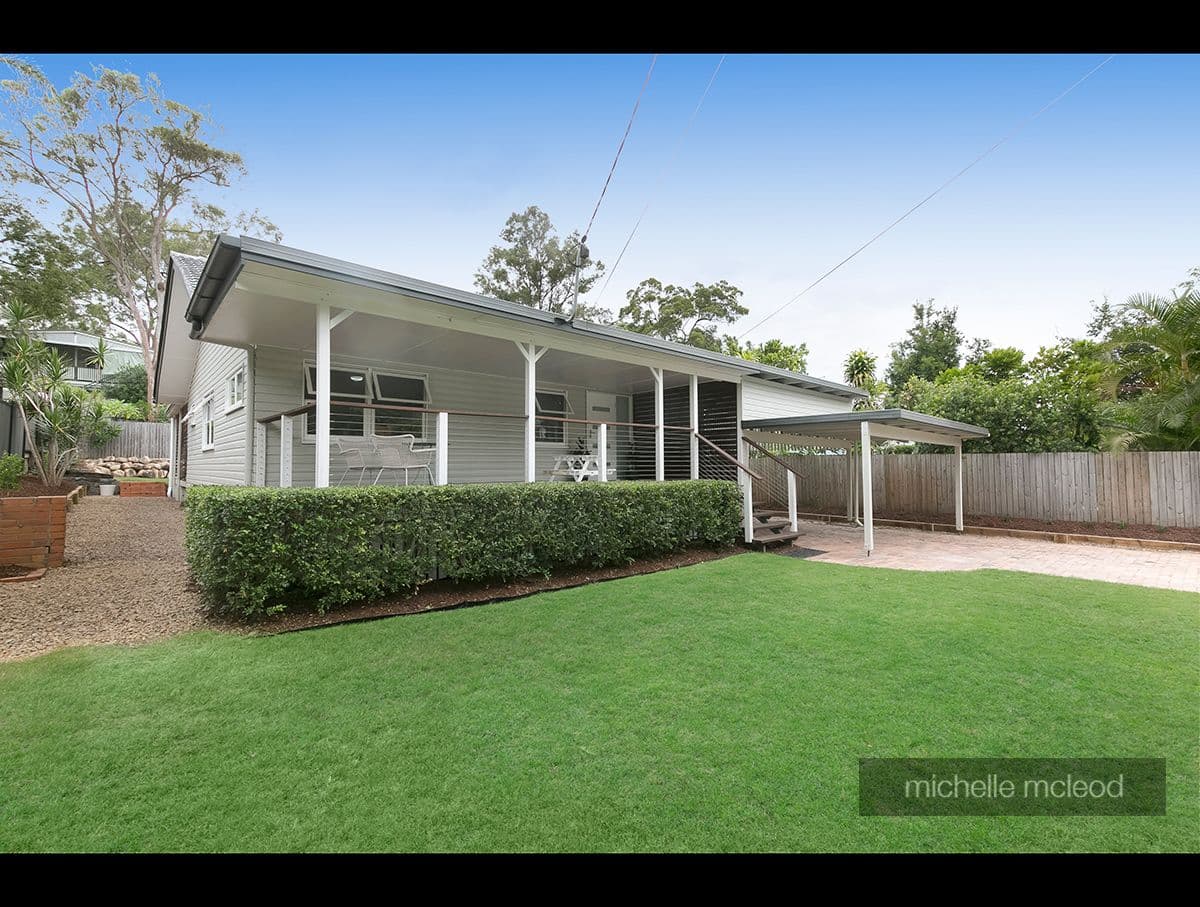24 Noreen Street, Chapel Hill QLD 4069, Chapel Hill - Thumbnail 2