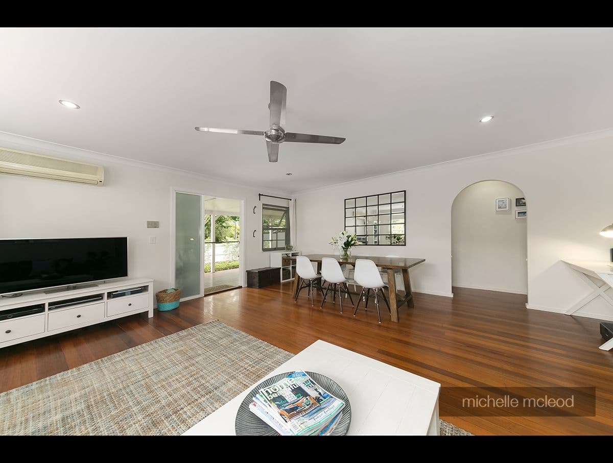 24 Noreen Street, Chapel Hill QLD 4069, Chapel Hill - Thumbnail 4