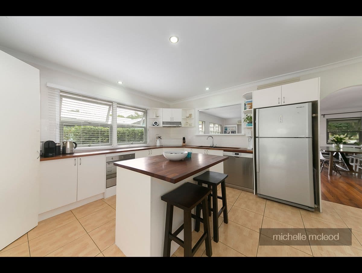 24 Noreen Street, Chapel Hill QLD 4069, Chapel Hill - Thumbnail 6