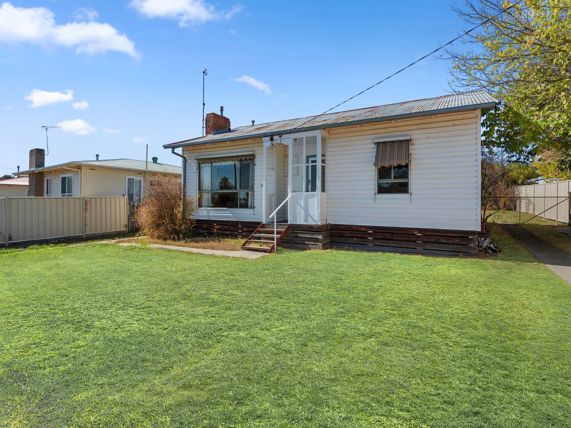 51 Anglesey Street, Seymour VIC 3660, Seymour - Thumbnail 2
