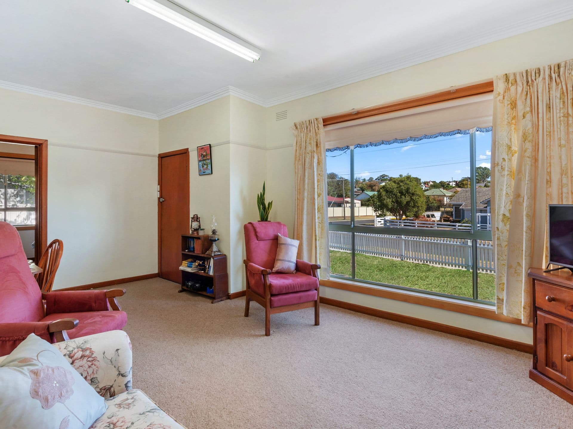 51 Anglesey Street, Seymour VIC 3660, Seymour - Thumbnail 4