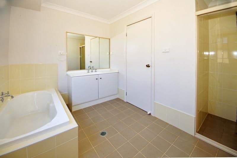 63 Meroo Road, BOMADERRY NSW 2541, Bomaderry - Thumbnail 4