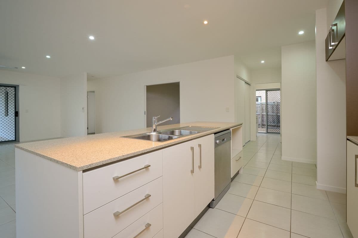 79 Koowin Drive, Kirkwood QLD 4680, Kirkwood - Thumbnail 8
