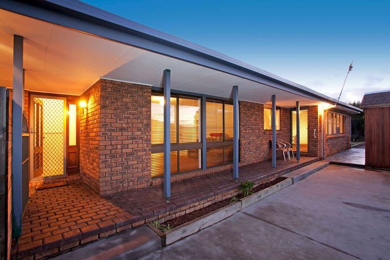 13 Polley Court, GROVEDALE VIC 3216, Grovedale - Thumbnail 2