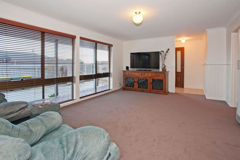 13 Polley Court, GROVEDALE VIC 3216, Grovedale - Thumbnail 3