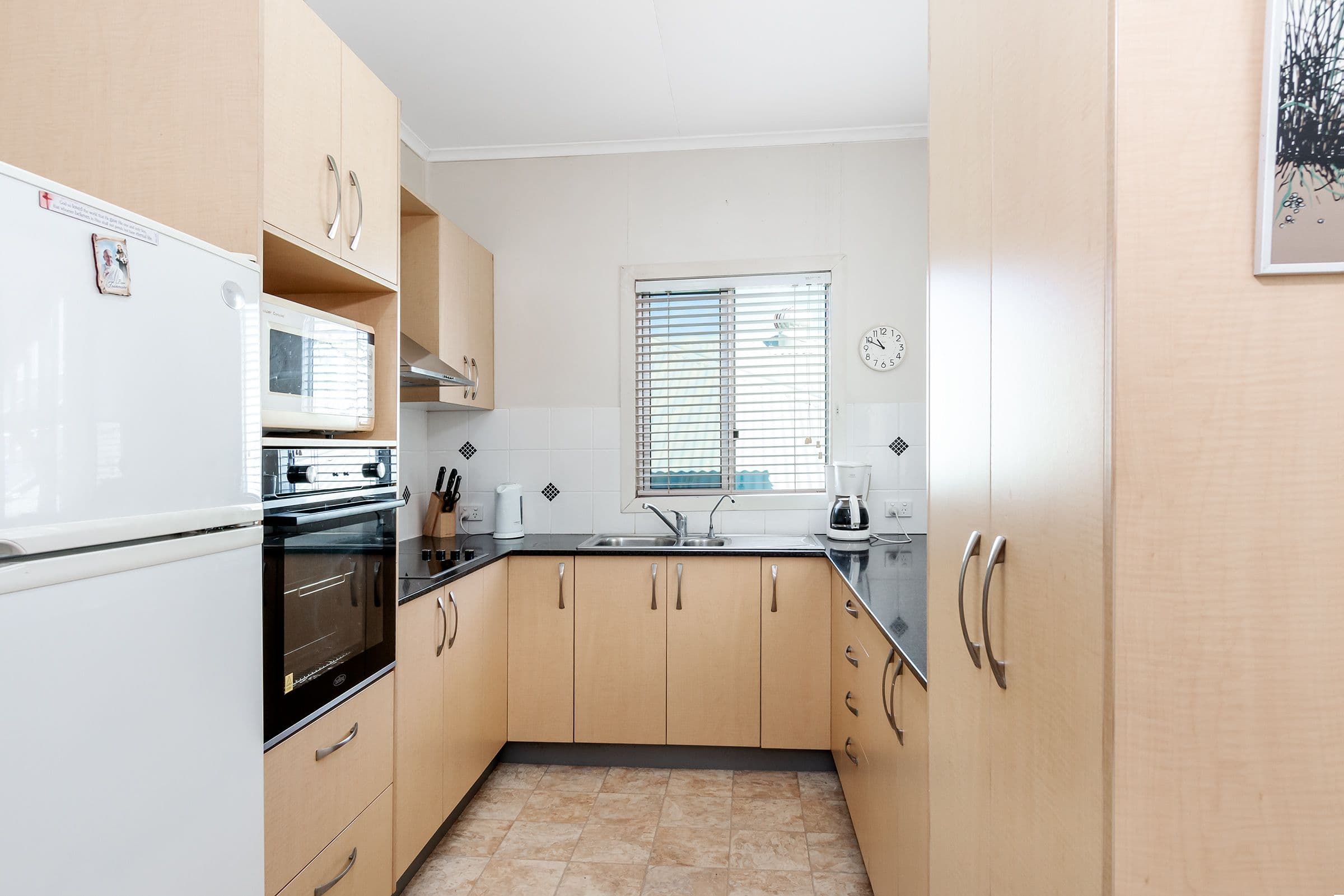 93 Chestnut Street, Wynnum QLD 4178, Wynnum - Thumbnail 4