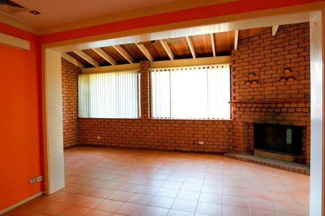 39 Restwell Road, BOSSLEY PARK NSW 2176, Bossley Park - Thumbnail 5