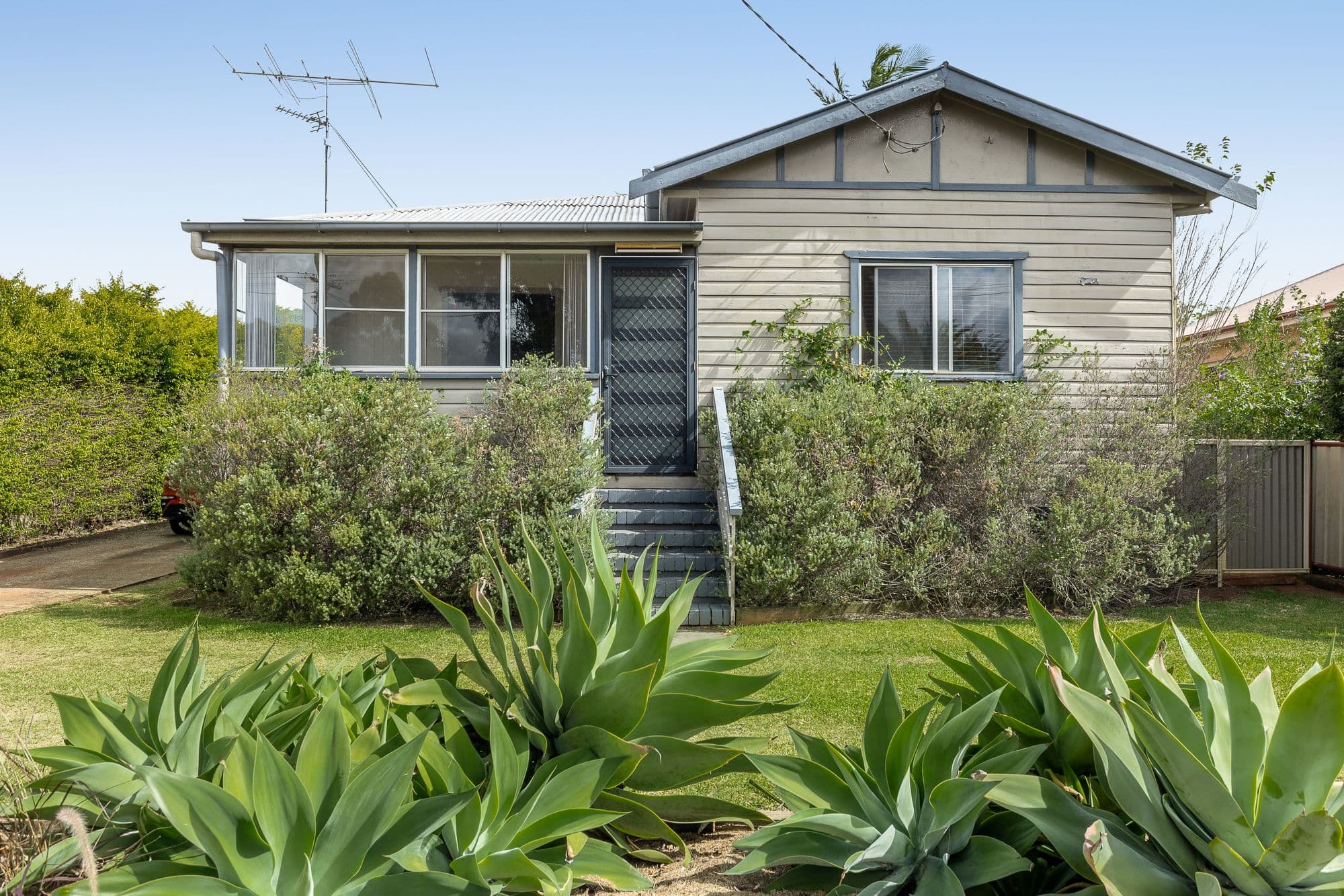 110 Stephen Street, Harristown QLD 4350, Harristown - Image 1