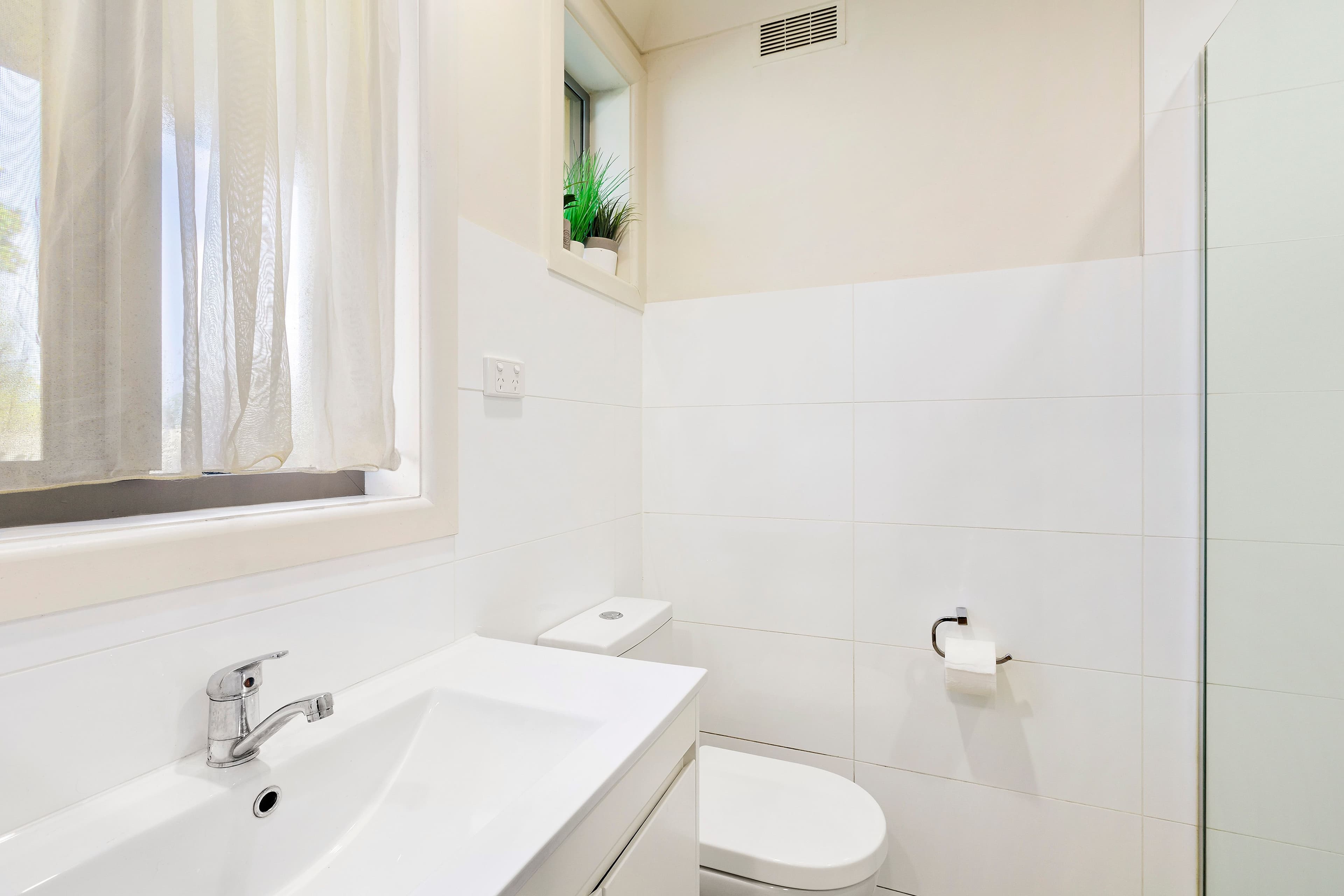 2 Meyer Road, Burwood VIC 3125, Burwood - Thumbnail 6