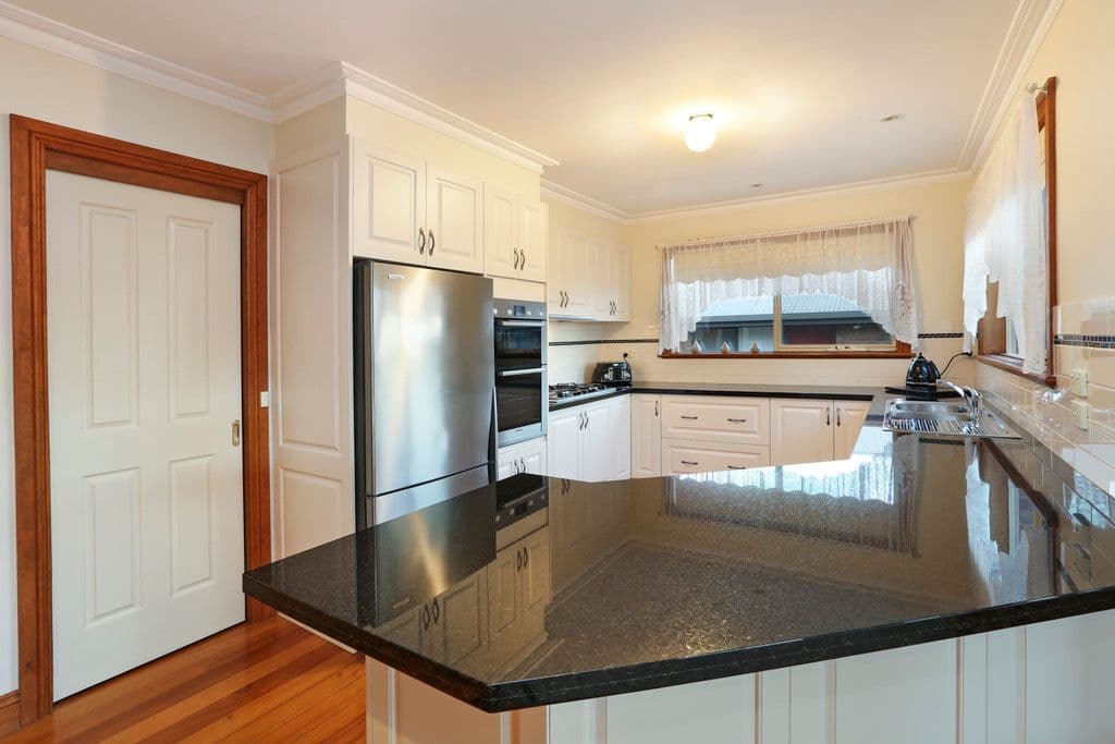 5 Boronia Court, Bellfield, Bellfield - Thumbnail 6