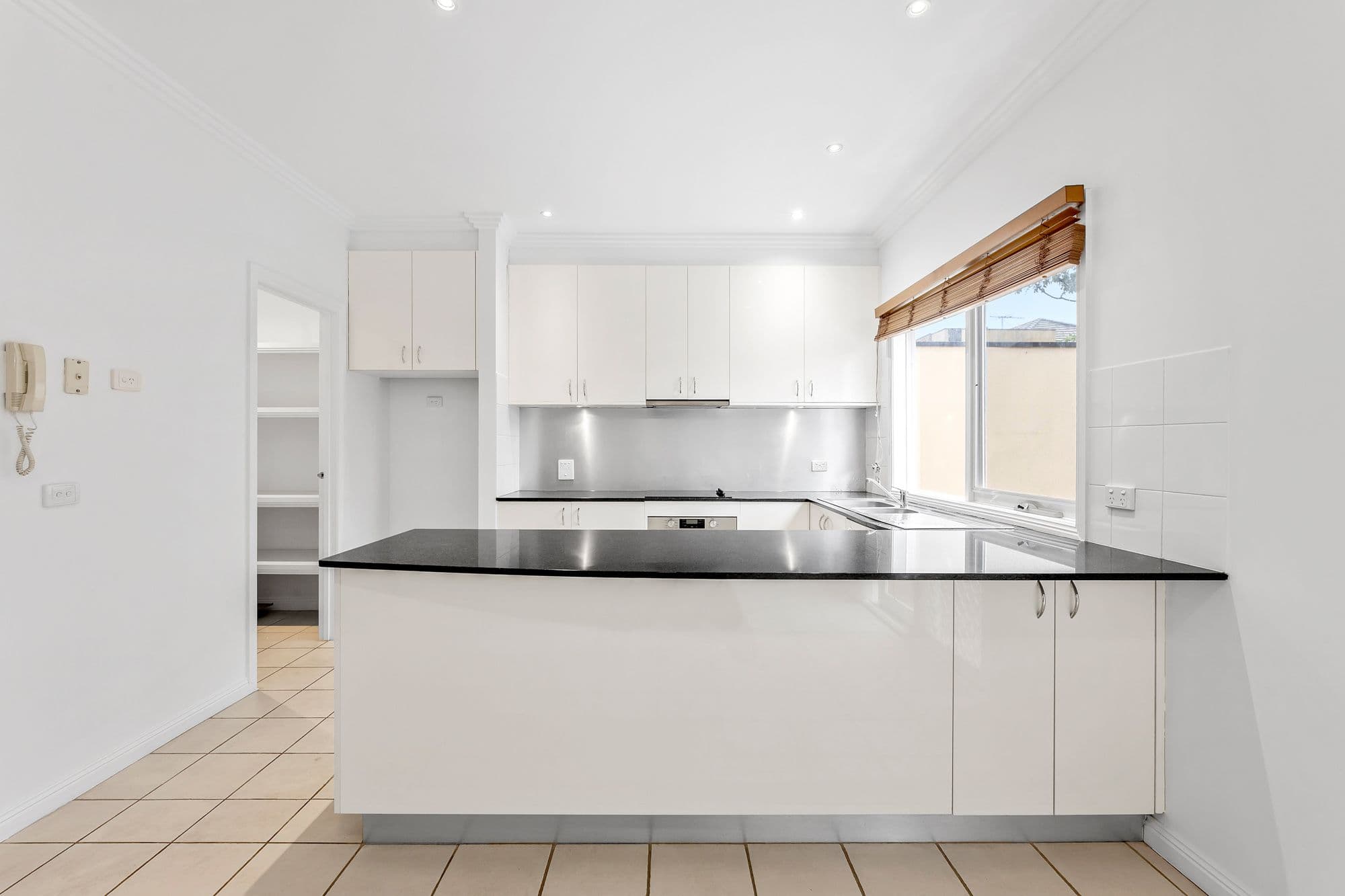 27 Oxford Street, Box Hill VIC 3128, Box Hill - Thumbnail 3