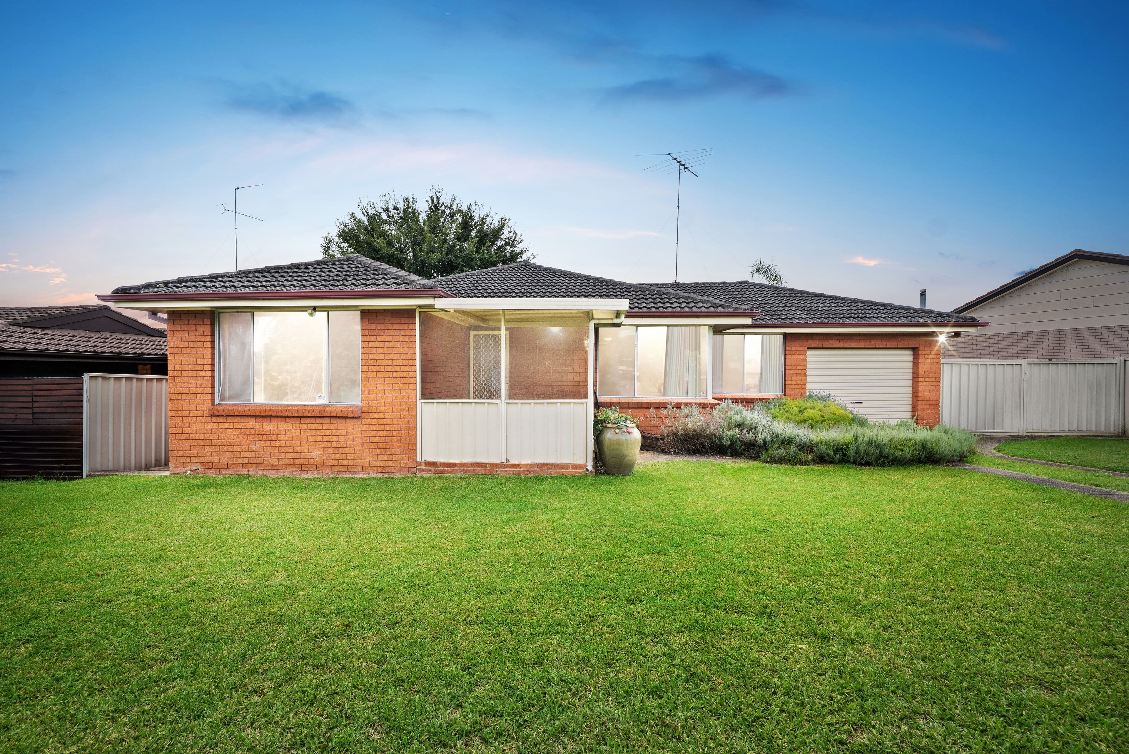 19 Blackford Crescent, South Penrith NSW 2750, South Penrith - Thumbnail 2