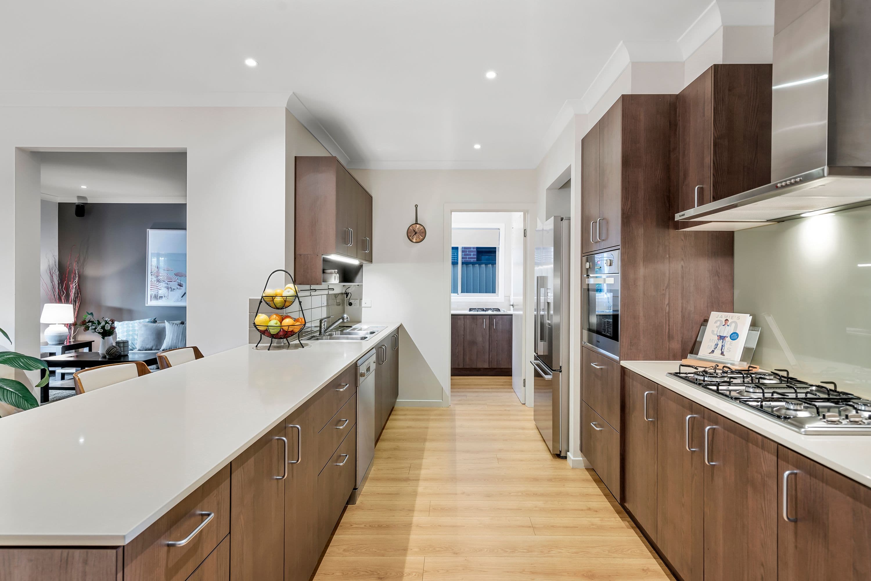 21 Rivett Crescent, Mulgrave VIC 3170, Mulgrave - Thumbnail 2