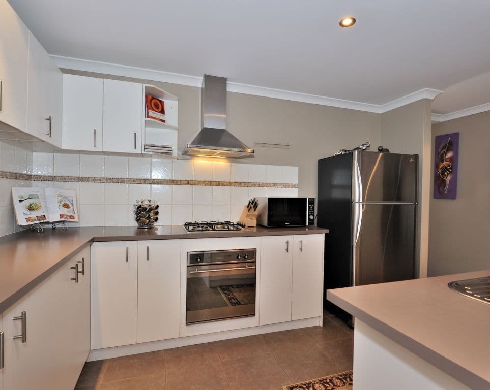 105 Granesse Drive, ELLENBROOK WA 6069, Ellenbrook - Thumbnail 2
