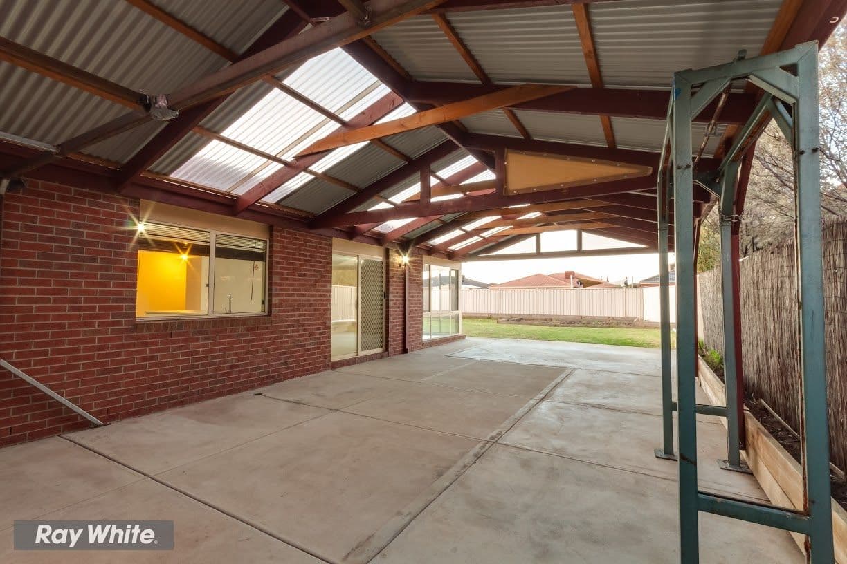 18 Knightsbridge Drive, TARNEIT VIC 3029, Tarneit - Thumbnail 3