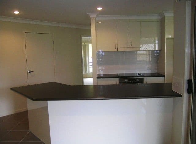 8 Tropical Drive, FOREST LAKE QLD 4078, Forest Lake - Thumbnail 3
