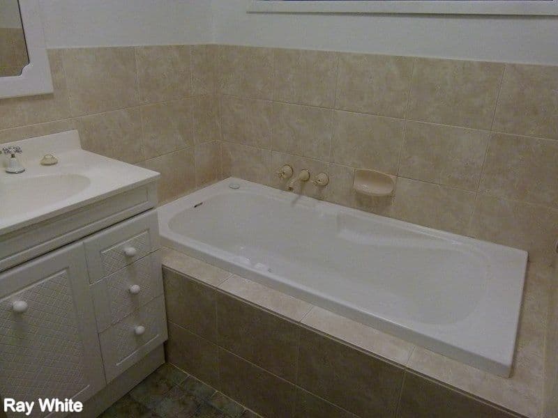 16 Holloway Street, Forbes NSW 2871, Forbes - Thumbnail 5