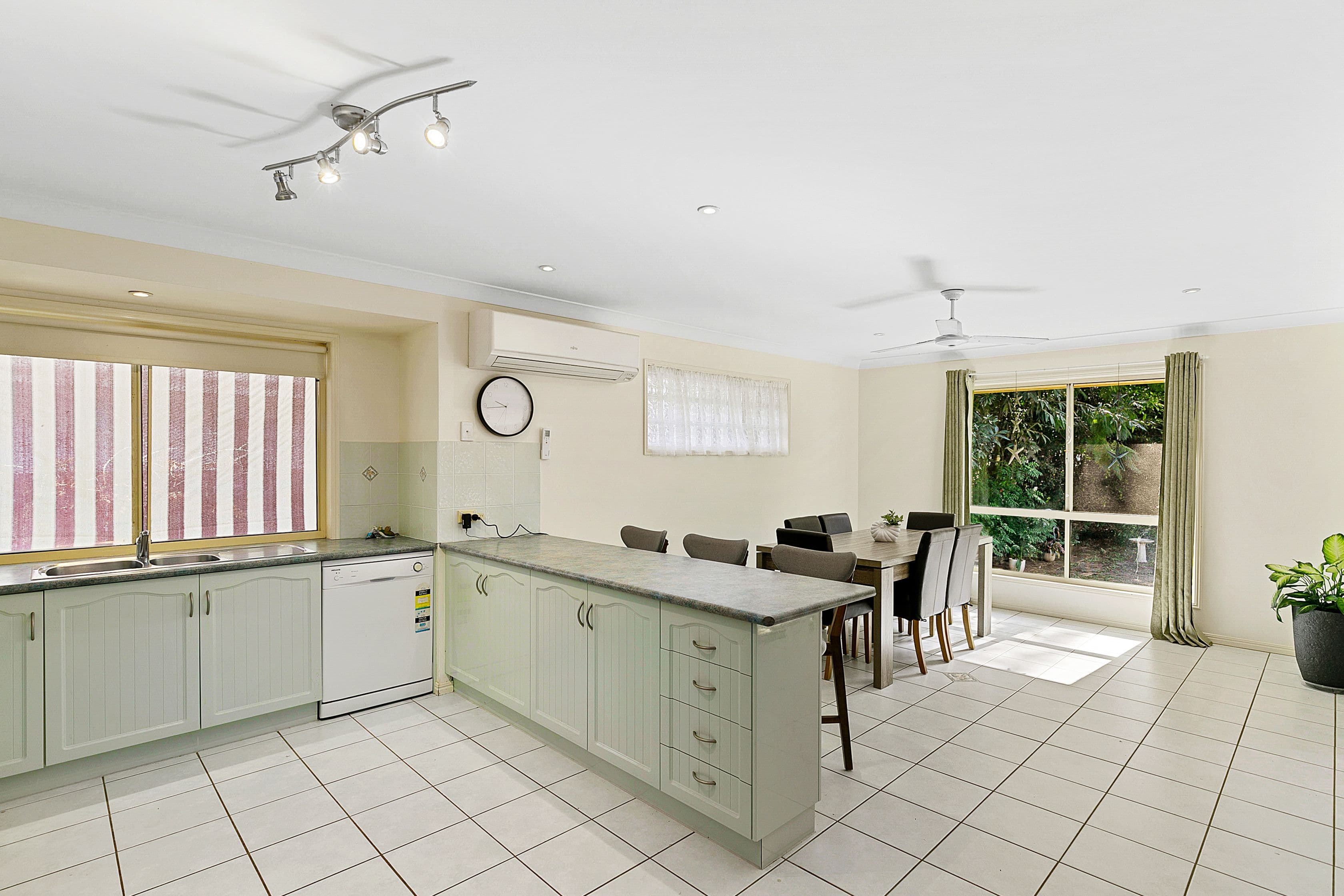 170 Kingfisher Parade, Toogoom QLD 4655, Toogoom - Thumbnail 8