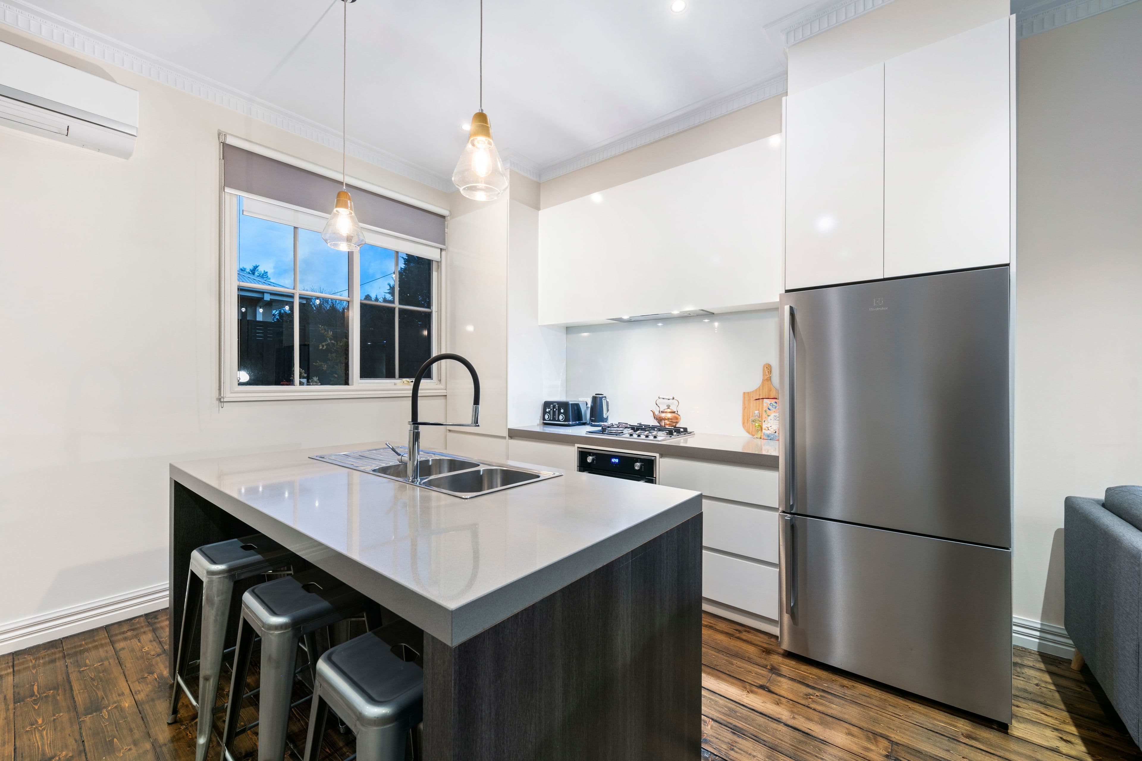 15 Cuthbert Road, Reservoir VIC 3073, Reservoir - Thumbnail 5