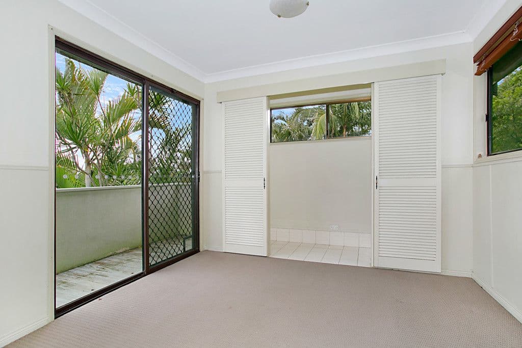 8 Raymond Avenue, Bundall QLD 4217, Bundall - Thumbnail 8