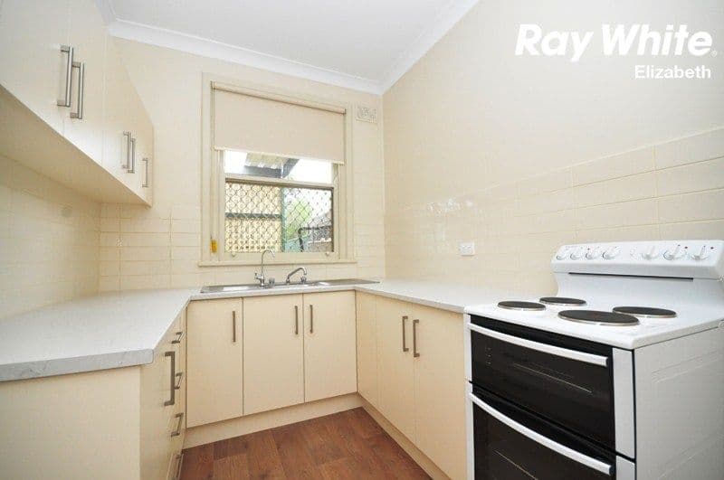 37 Knighton Road, Elizabeth North SA 5113, Elizabeth North - Thumbnail 4