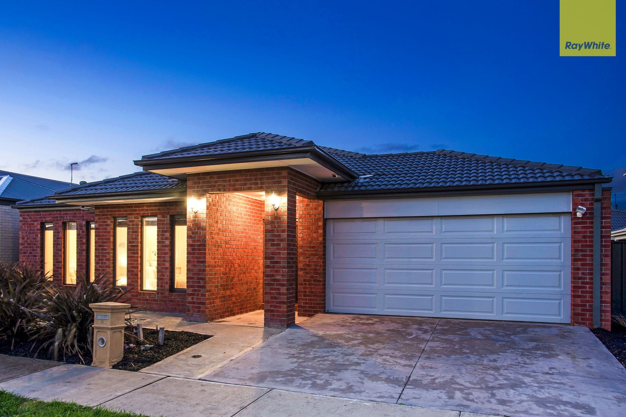 6 Scotney Road, Craigieburn VIC 3064, Craigieburn - Thumbnail 2