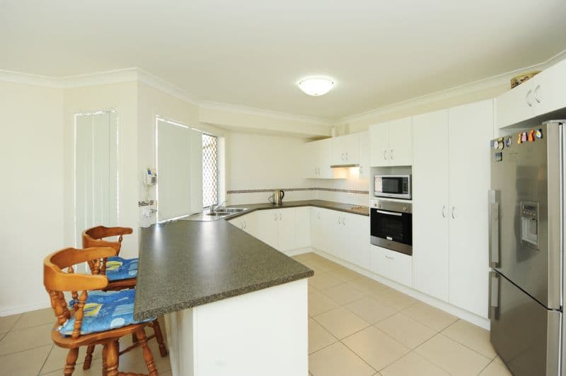 7 Bacall Street, WEST GLADSTONE QLD 4680, West Gladstone - Thumbnail 2
